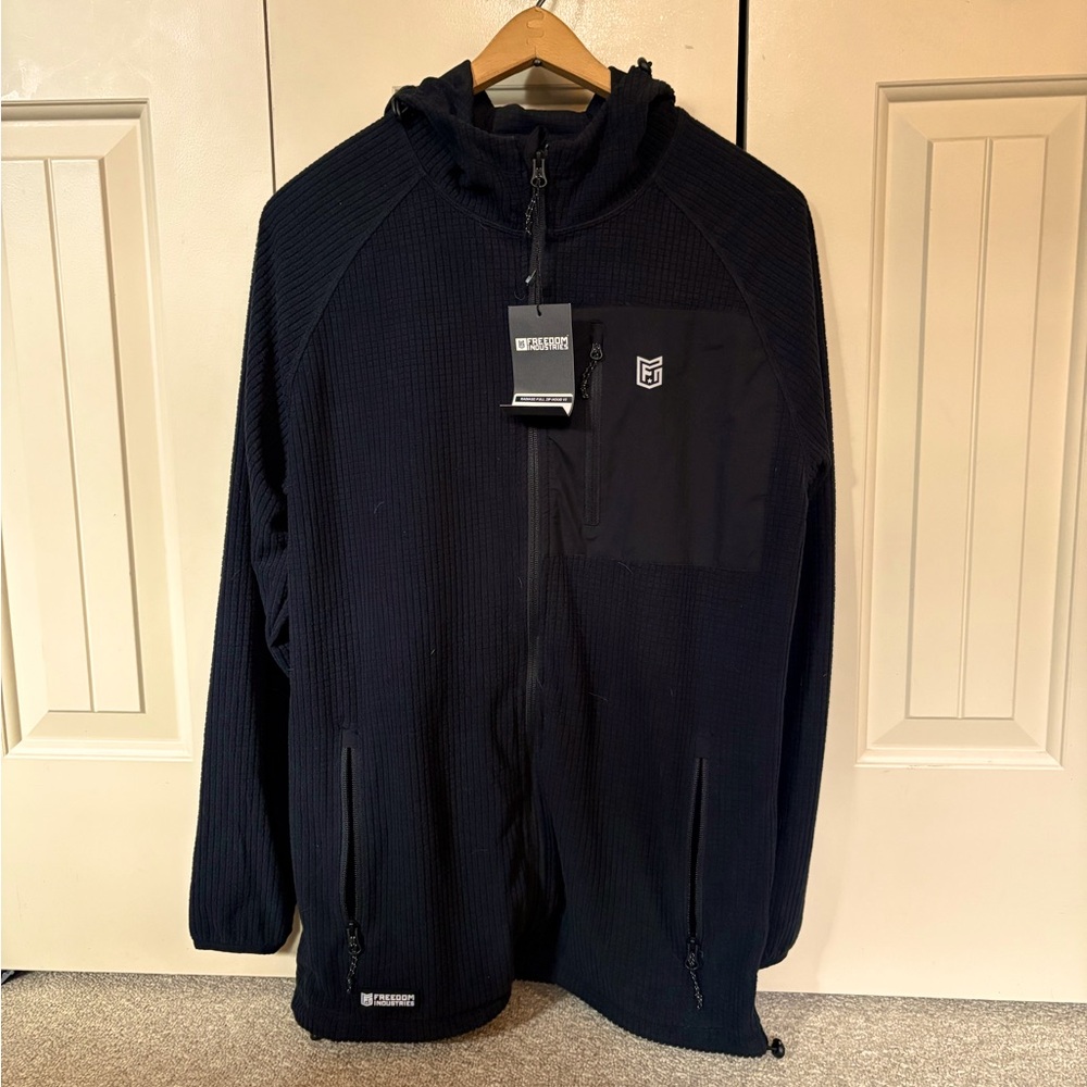 Freedom Industries, waffle fleece, full zip medium NWT